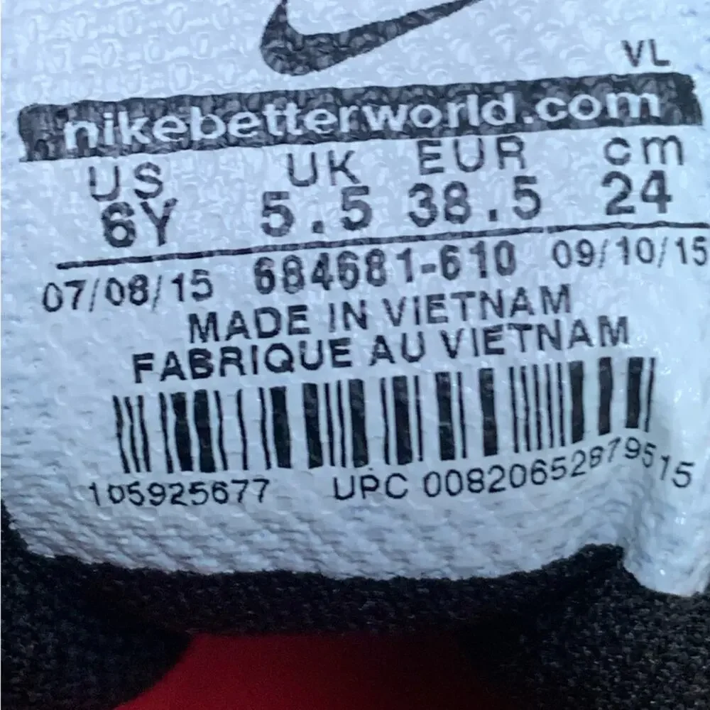 NEW Nike 6 Youth‎ Kids Pink Green Soccer Cleats